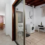 Cristianos - Emeterio Center - 5 Min * Arona (Tenerife)