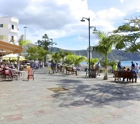 Cristianos - Emeterio Center - 5 Min *