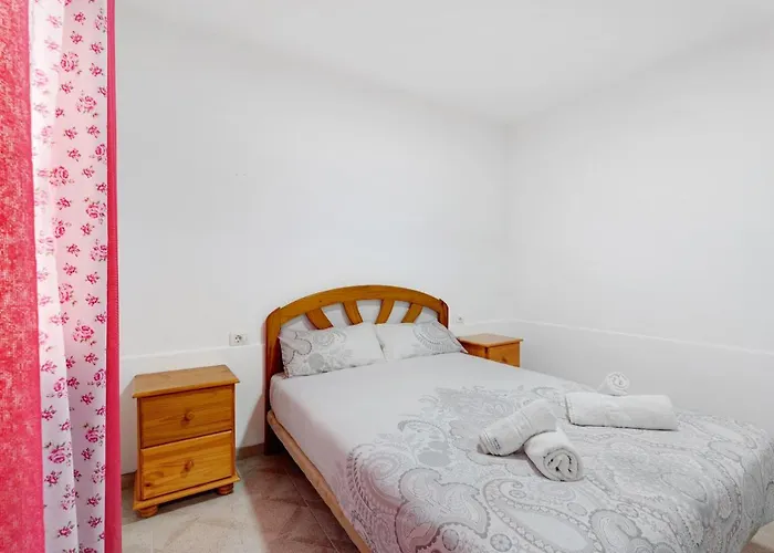 Cristianos - Emeterio Center - 5 Min Arona (Tenerife)