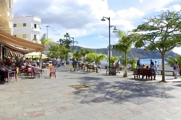 Cristianos - Emeterio Center - 5 Min *