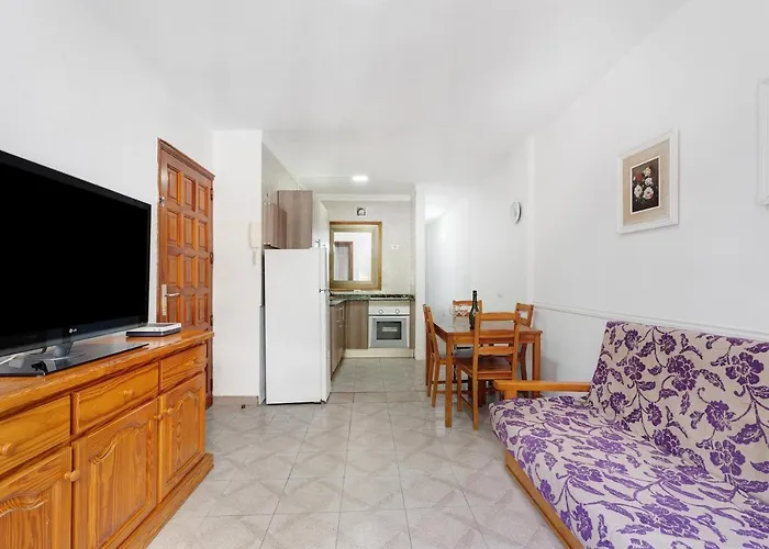 Apartamento Cristianos - Emeterio Center - 5 Min