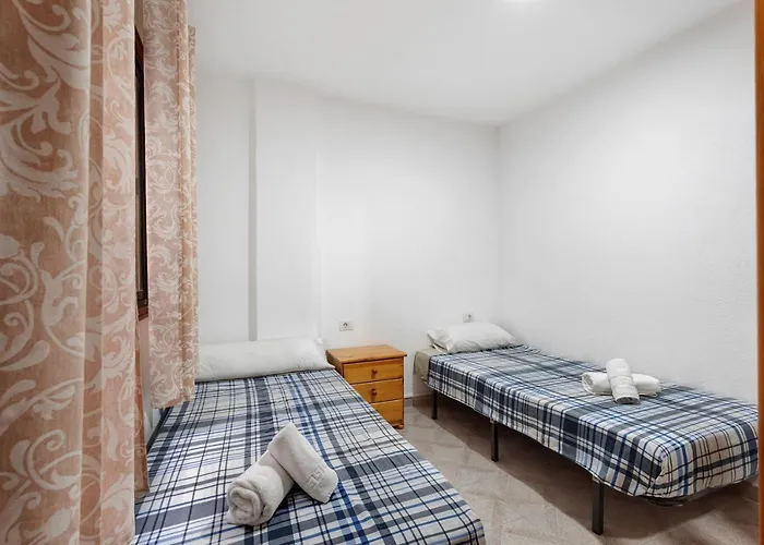 Cristianos - Emeterio Center - 5 Min Arona (Tenerife)